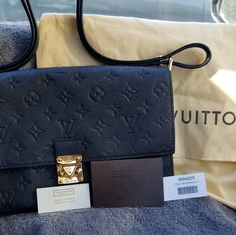 Fascinante Monogram Empreinte M94225 Infini Blue L